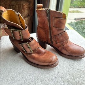 Frye buckle boots, tan